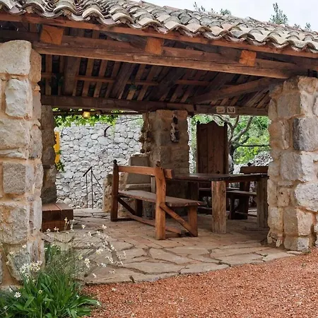 Feriehus Holiday Home Sage - Rustic Dalmatian Peace Trpanj